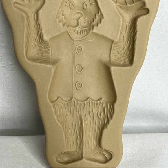 Brown Bag Cookie Art Mold- Bunny with Easter Eggs 1993. Vintage - Picture 7 of 7
